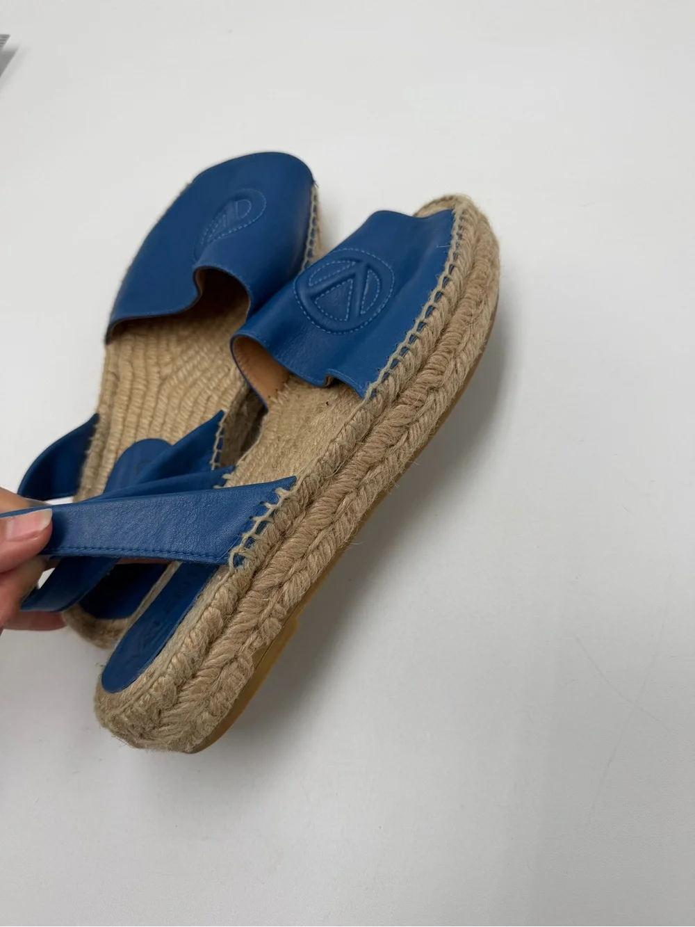 Valentino Garavani Clavesli Espadrille Sandal Blue Leather Size 8.5 Size 39